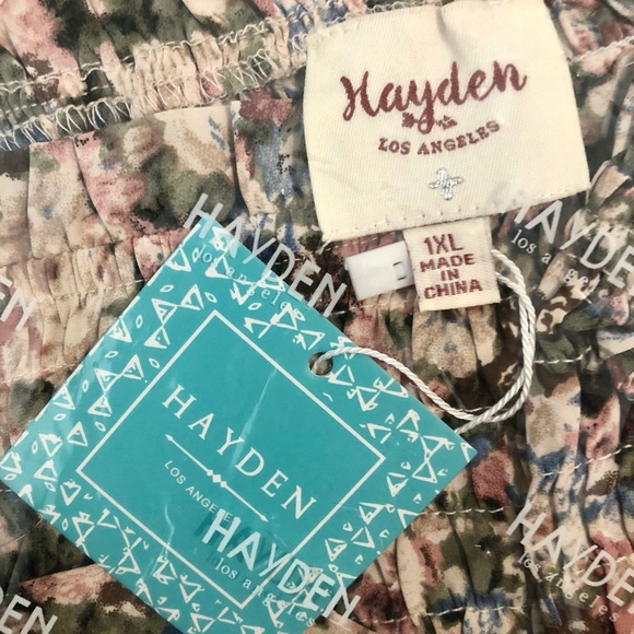 Hayden Floral Print Smocked Puff Sleeve Jumpsuit In Olive Mix. Sz 1X & 3X. - Picture 7 of 11